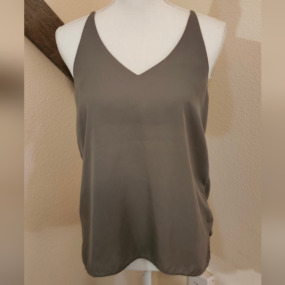 Shinestar Elegant Gray/Green Sleeveless Top